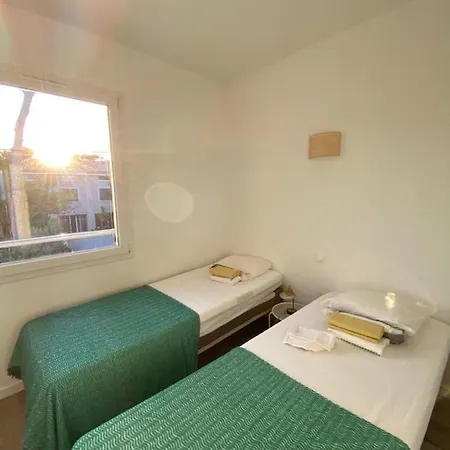 Appartement Vue Mer 4 Personnes * Йер